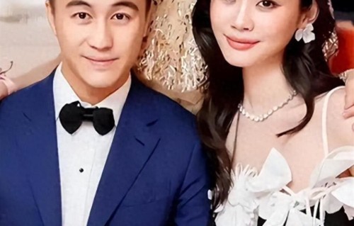 生日照里藏了三句话，一句没说出口 一句写在脸上还有一句 掀了桌子