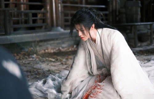 田嘉瑞新剧造型引热议，被指神似刘亦菲|月鳞绮纪|田嘉瑞造型|明星造型对比|影视热点讨论|瑞瑞