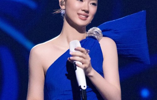 单依纯演唱会票价大跳水！原价1880打五折都卖不出去，路人缘崩了