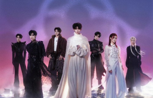 宋亚轩红发白衣贺峻霖银发黑袍亮相|长发|霖轩|轩霖|红白|造型