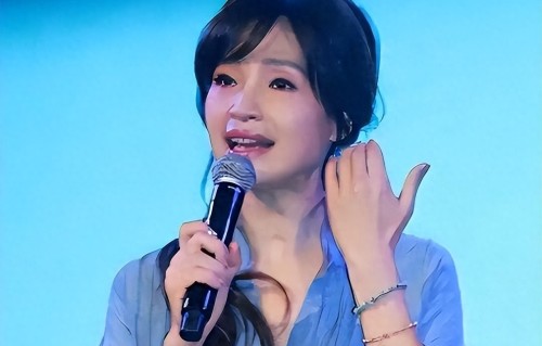 58岁仍是干净之身，至今没谈过恋爱，直言除非是最爱不然不会献身 