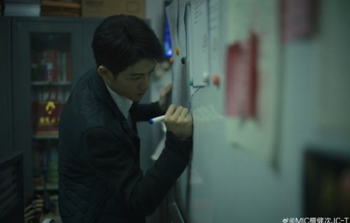 檀健次在《震耳欲聋》中的法庭手语戏具体是怎么完成的？|李淇|肌肉|舞蹈|律师|聋人