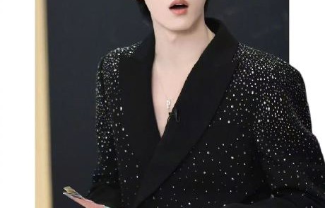 青岛演唱会上粉丝与少年有哪些双向奔赴瞬间？