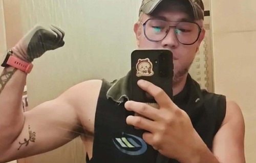 香港知名男星将复出，因丑闻遭封杀多年，四处欠债不还形象崩坏