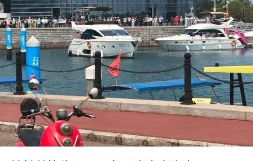 TF四代团综变人在囧途，跳伞落粉丝堆港口被困