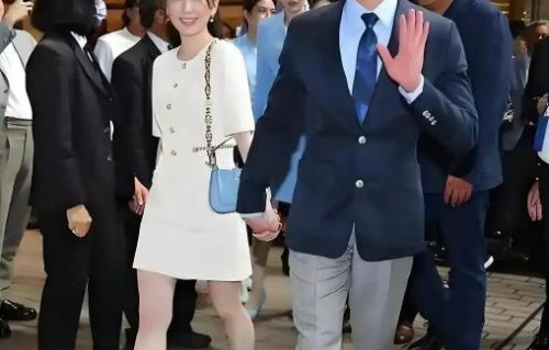 郭富城霸气护妻!方媛综艺被骂自私，全网争议终于反转_星趣闲谈馆