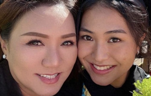 黎瑞恩见证23岁女儿大学毕业，赴澳洲参加毕业礼，自曝从头哭到尾