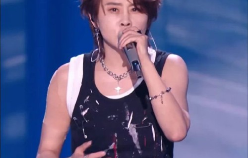 王濛惊呼曾沛慈剩半副嗓子都封神！《篇章》二公921票成团综高光