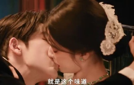张凌赫强吻王楚然后被扇巴掌，民国剧情感拉扯戏码引爆热议