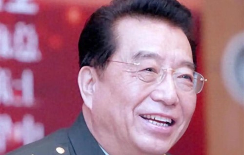 当年百般溺爱纵容儿子？如今李天一无路可走，李双江晚年独自买单