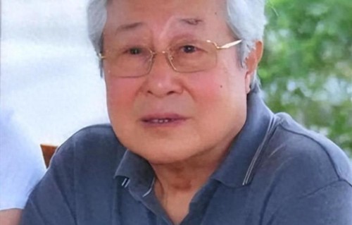 94岁王心刚现状：定居北京老到认不出，托举儿女成才后却都在国外