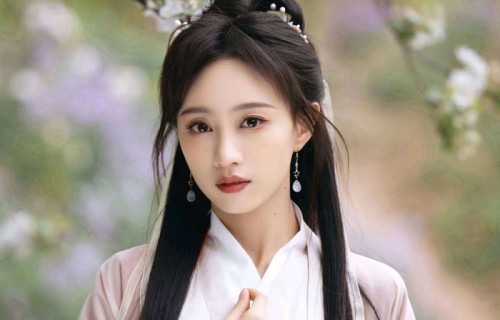 从SNH48顶流到被换角，黄婷婷四年复出路为何总被'顶替'？|丝芭传媒|偶像|吴镇宇|东家|迟到