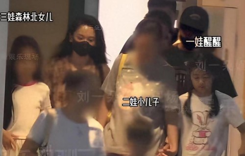 汪峰森林北带五娃过六一！二女儿紧黏不舍分开，分手谣言不攻自破