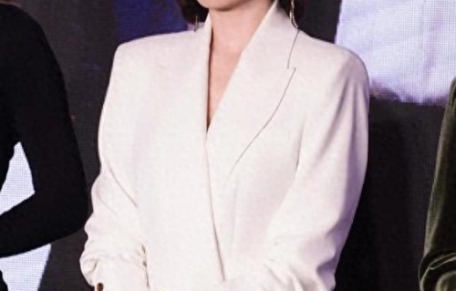 从"最普港姐"到TVB一姐，孑然一身的佘诗曼，已和陈浩明拉开距离 