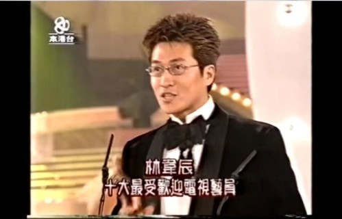 “亚视一哥”近况曝光，分享草根经历，曾得病痛到下不了床