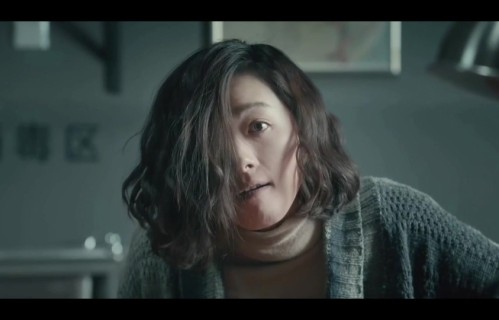 万茜回应0片酬支持新人导演：自身经历愿意为别人撑伞