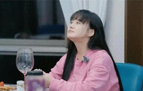 冉莹颖人设崩了，想和邹市明收入AA，女方账号被冲 网友神评太扎心
