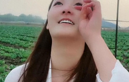 从风光大衣哥儿媳到含泪诉苦：四年了，她还没走出那场“错位婚姻”的困局