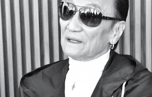 邓光荣走了，曾江走了，谢贤走了，香港影坛四大传奇只有他还活着