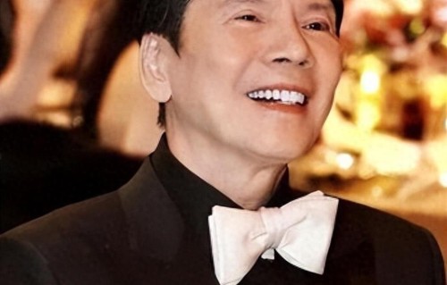 被曝与向华强分房十多年后，自曝家丑的向太陈岚，不再顾及体面