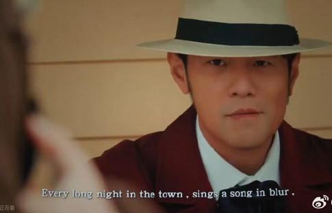 《淘金小镇》和周杰伦之前的《米兰的小铁匠》等歌曲有什么联系？