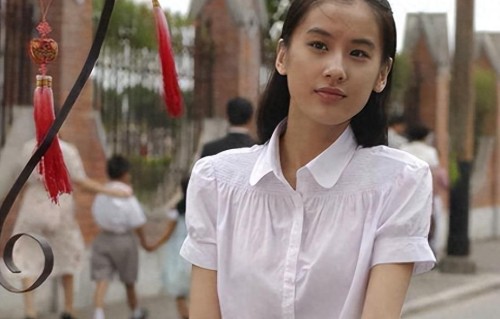 离婚才1年多，杨子母亲态度大变，现在才知道当初黄圣依的决定有多正确
