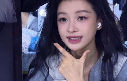 孙怡李小冉跨时空互动引期待