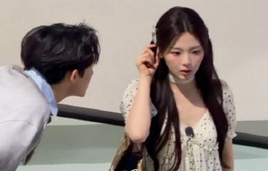 杨超越董思成团综甜出圈？网友：这氛围感确定不是恋综？|甜度|综艺|今天是太阳雨|新剧|节目