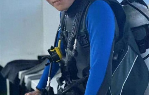 刘烨48岁生日，安娜发文晒全家福，看到诺一霓娜的身高我哭了