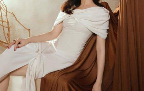 胡静带老公回老家过年！朱兆祥第一次吃杀猪菜香迷糊了，超接地气|云南|家乡|妻子|夫妻|高山流水