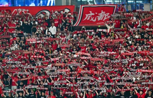 成都3:2击败申花！补时连进两球，显露出中超冠军相