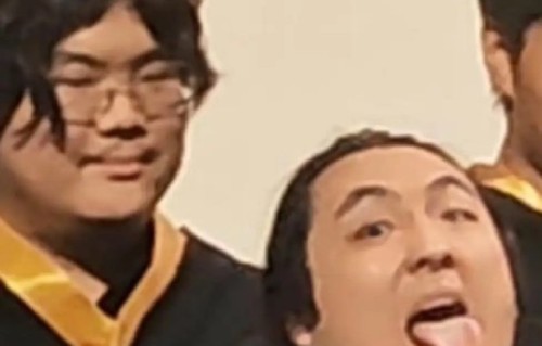 公众对费曼自曝霸凌经历有何反应？