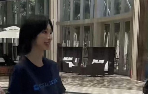 张俪蜈支洲岛酒店被偶遇！又瘦又美状态超好，生图超抗打