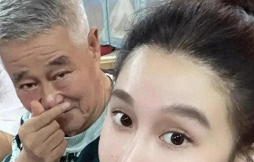 赵本山女儿：我没朋友，不敢跟别人交友，不是借钱的，就是骗我的