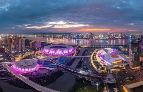 凤凰传奇、郭富城、刘宇宁……长三角追星模式开启！|玲花|曾毅|摩登兄弟|高铁|演唱会