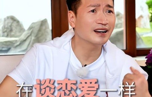 何晟铭的抖音小号，只关注了于正一个人，于正发视频：全新的开始