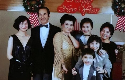 赌王17个子女现状：3人已去世，7人无儿无女，三房或成大赢家