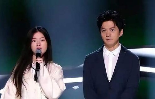 李健的忠告，单依纯是一句没听进去