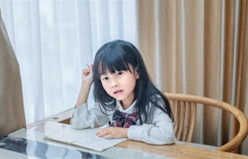 别再把女儿养得太乖了！这4种不好惹的底气才是真富养