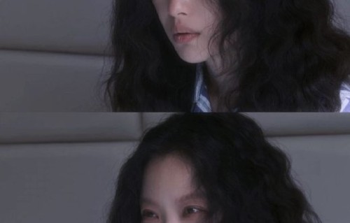 倪妮在《隐身的名字》中是如何准备精神病院的表演细节的？