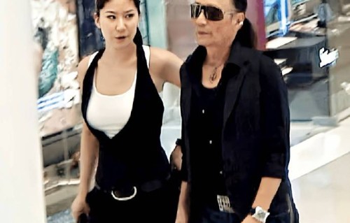Coco在谢贤离世后如何表达哀思？