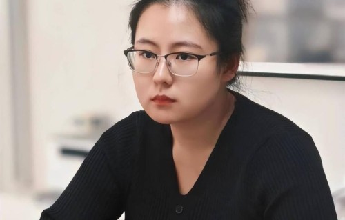 段睿悲痛万分，深夜发布讣告：他走了，再也没有人等我回去了！