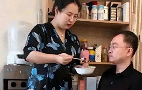 吃相难看！段睿深夜发讣告仅4天，不对劲的一幕出现，蔡磊太可怜 