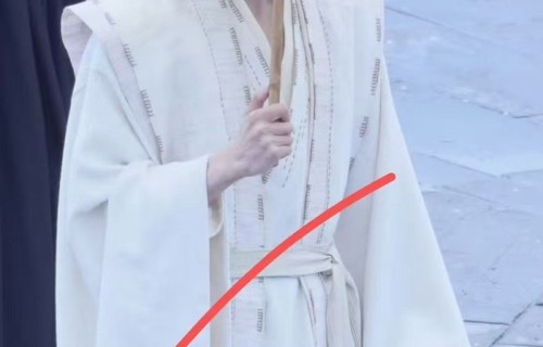 张凌赫归鸾白衣造型路透曝光