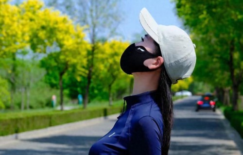 有些女子，只有亲生父母不在了，或许才能和丈夫及家人拧成一条心