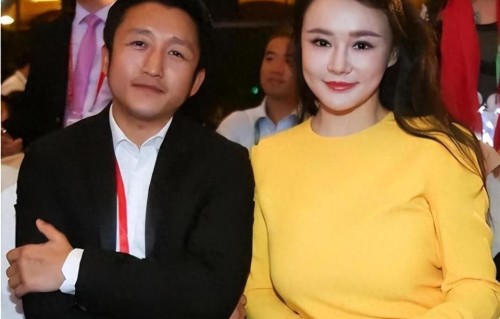 离婚闹剧才发酵3天，冉莹颖黑料全被扒，那英这回真没说错