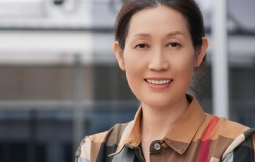 女人越老越高级，从不靠颜值！这4个特质，占一个气质就碾压同龄