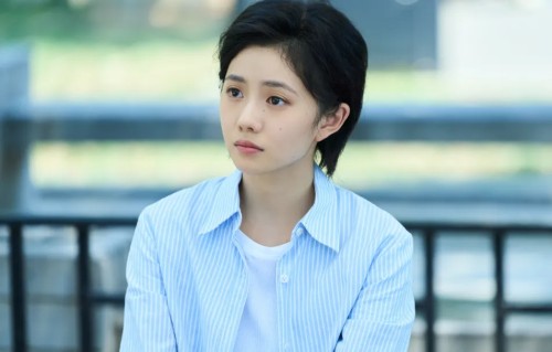 好争气！刘浩存妈妈致残风波受害女孩上大学了，平时喝奶都要众筹