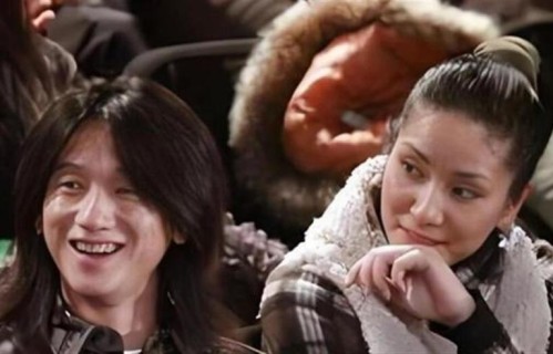 57岁陈娟红近况曝光！嫁歌手24年没生孩子，如今尽情享受丁克生活