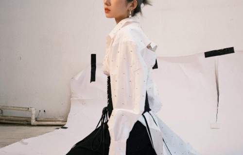 孟美岐:出道 9 年,从青涩到闪耀,她的逐梦之路|练习生|舞台|雷军|单曲|娱乐圈